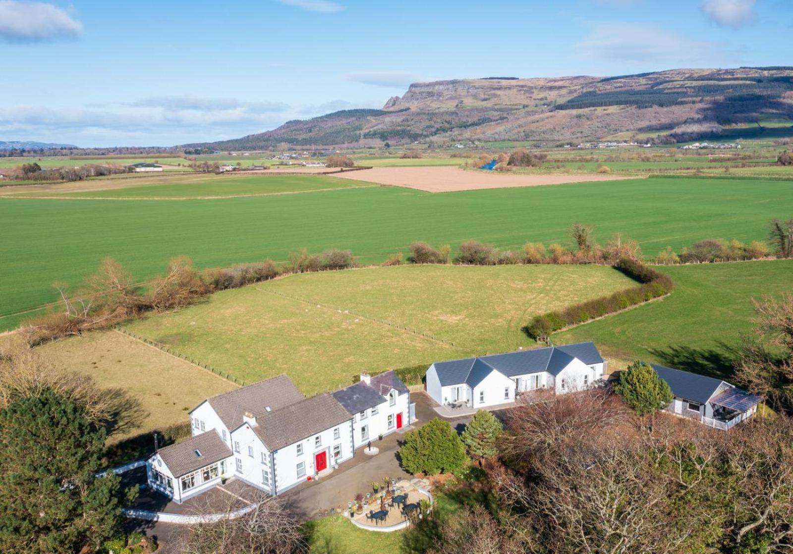 Willow House Bed & Breakfast And Orchard Studios Self Catering Limavady Eksteriør bilde